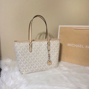 🆕 Vanilla Tote 🎀